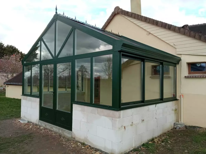 Installation soignée de menuiseries en PVC